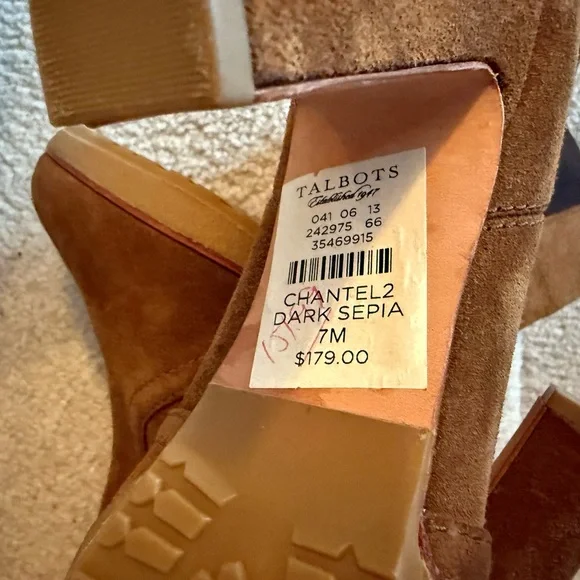Talbots Womens Boots Ankle US 7 M Brown Suede Chelsea Pull On High Heels - Picture 3 of 9